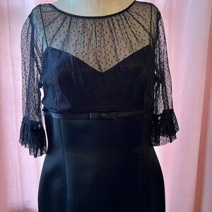 Tahari Black cocktail dress w/netted lace~Sz 10